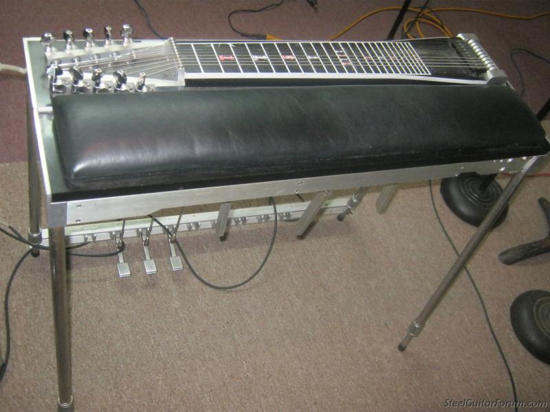 MSA Classic Pedal Steel 3 pedals, 3 knee levers 950 The Steel Guitar