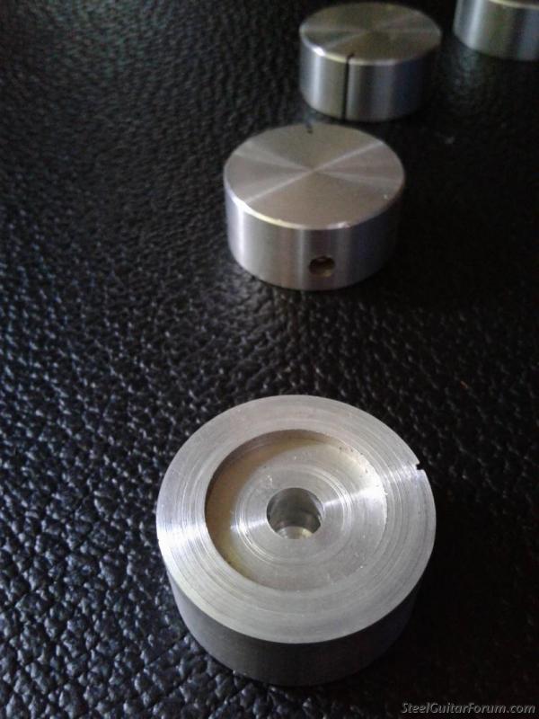 Peavey Silver Knobs set of 12. early 70's . 65 The Steel Guitar Forum