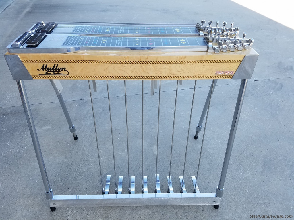 Paddle outlet steel guitar
