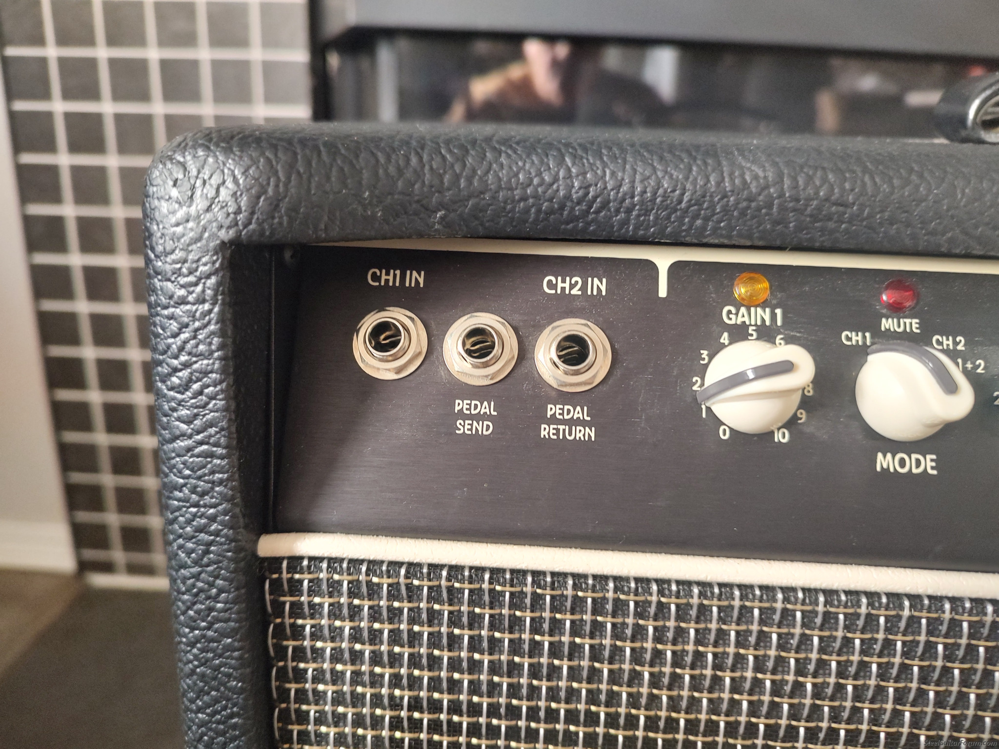 Quilter Steelaire Amplifier w/ leg panel panel 1100 The Steel Guitar